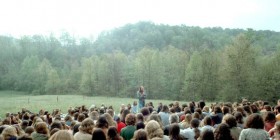 American-Commune-Key-Photo-by-David-Frohman-280x140