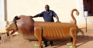 Paa_Joe_and_the_Lion